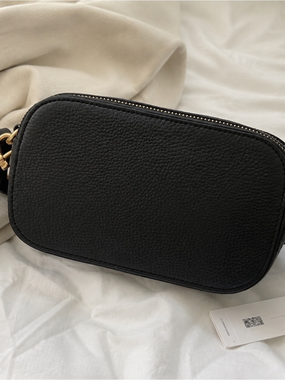 Tory Burch Black Pebbled Leather Crossbody Camera Bag with Embossed Logo - Picture 3 of 5